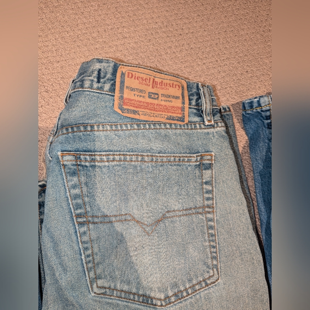 One Men's Diesel Vintage Jeans - Picture 1 of 1